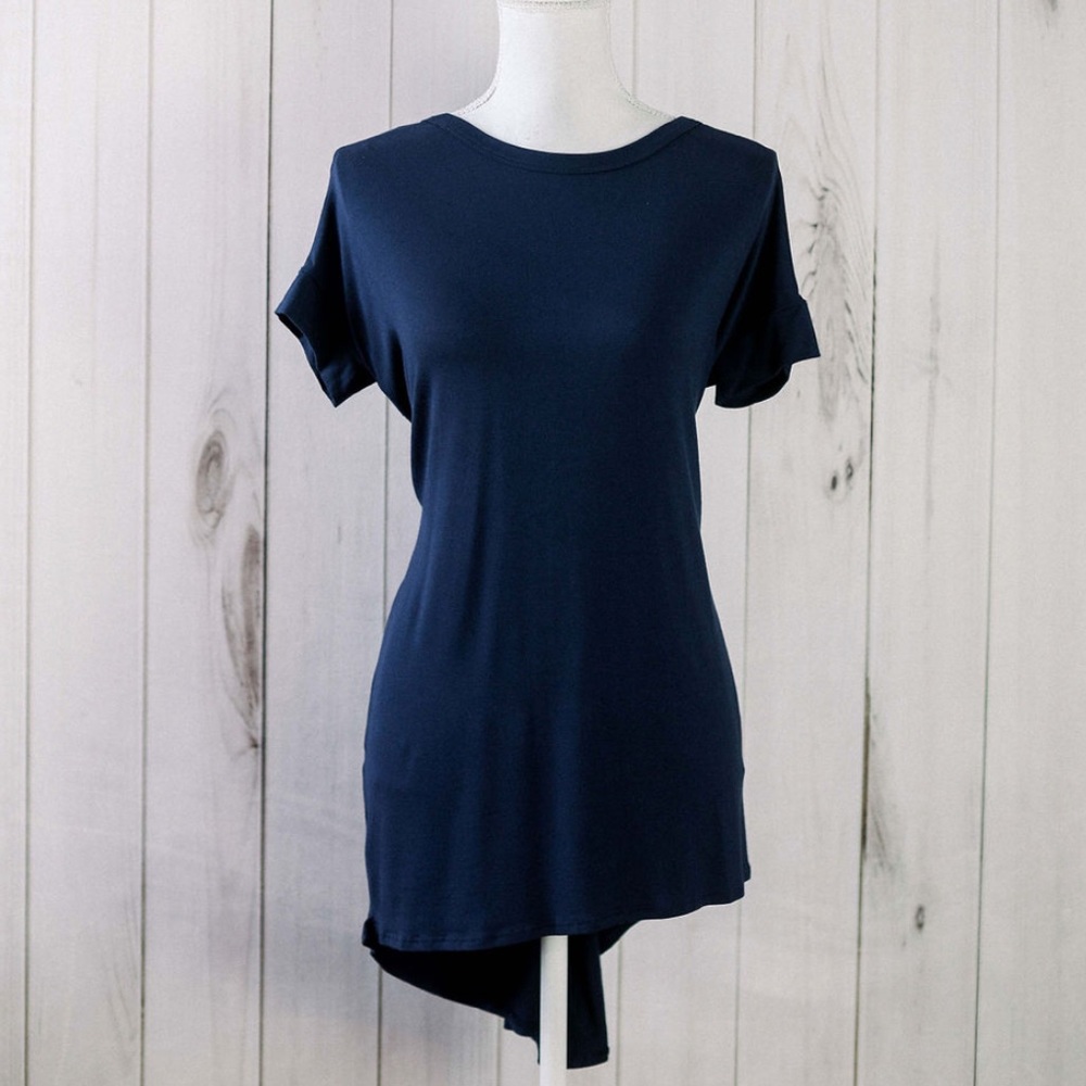 ✨LAST ONE✨The Claire Tunic - Picture 3 of 9